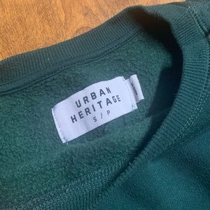 Forest green crew neck sweatshirt